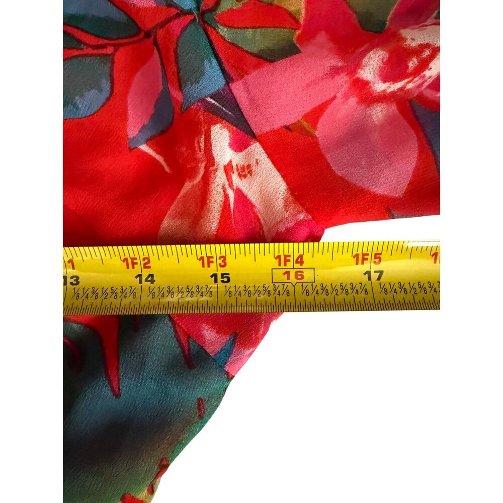 Red Floral Plunging Neckline Romper with Wide Bell Sleeves - Size M - Picture 11 of 11